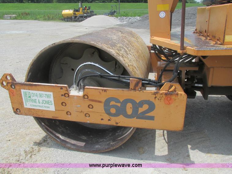 image for item BS9168 Case 602D smooth drum roller