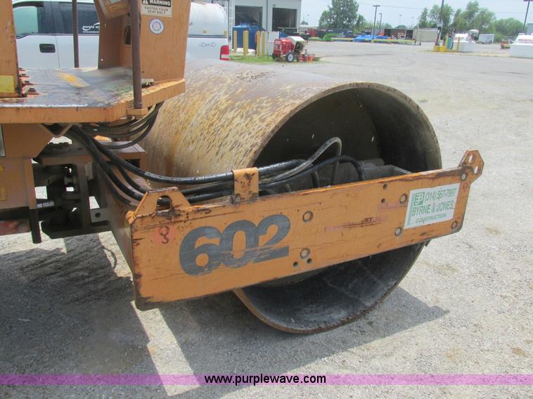 image for item BS9168 Case 602D smooth drum roller