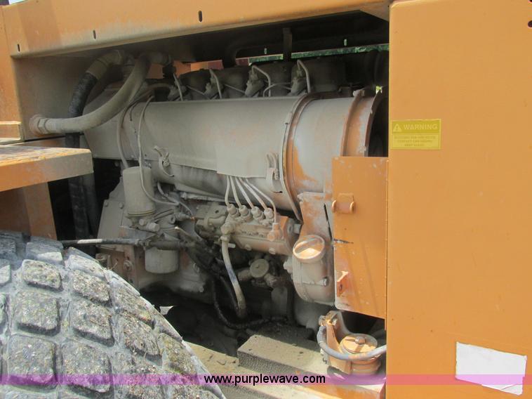 image for item BS9168 Case 602D smooth drum roller