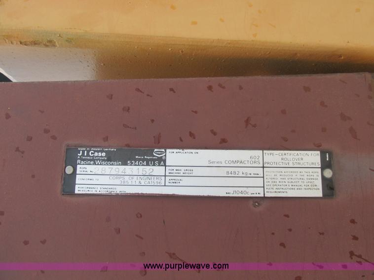 image for item BS9168 Case 602D smooth drum roller