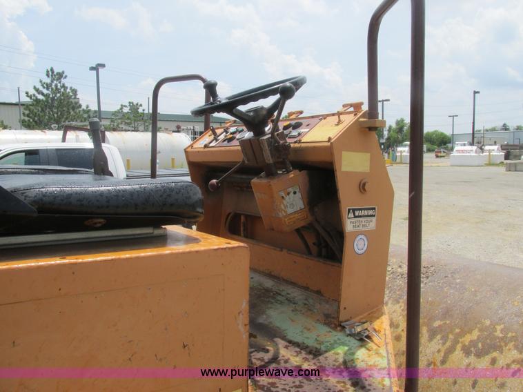 image for item BS9168 Case 602D smooth drum roller