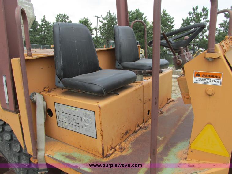 image for item BS9169 Case 602D smooth drum roller