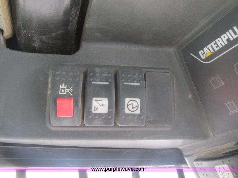 image for item BS9183 2005 Caterpillar 248B skid steer