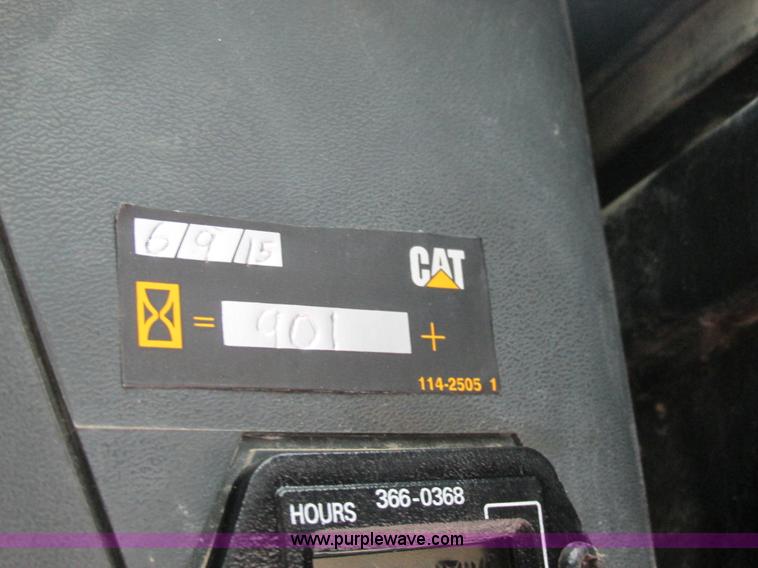 image for item BS9183 2005 Caterpillar 248B skid steer