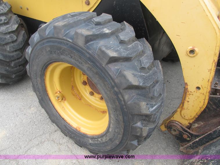 image for item BS9183 2005 Caterpillar 248B skid steer