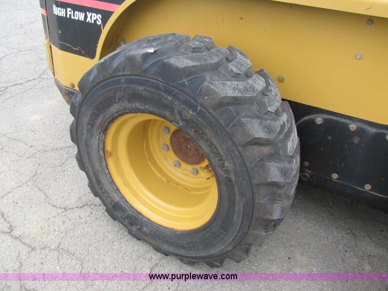 image for item BS9183 2005 Caterpillar 248B skid steer