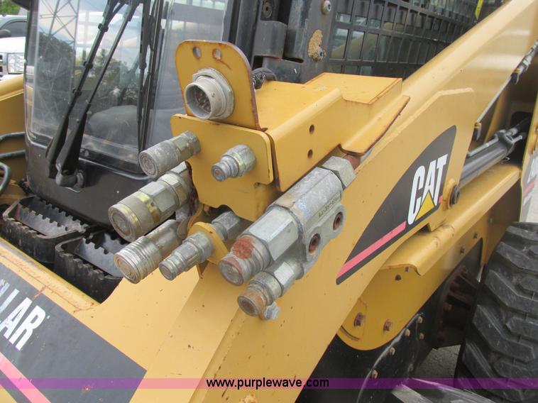 image for item BS9183 2005 Caterpillar 248B skid steer