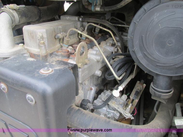 image for item BS9183 2005 Caterpillar 248B skid steer