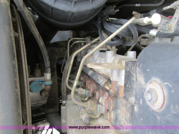 image for item BS9183 2005 Caterpillar 248B skid steer