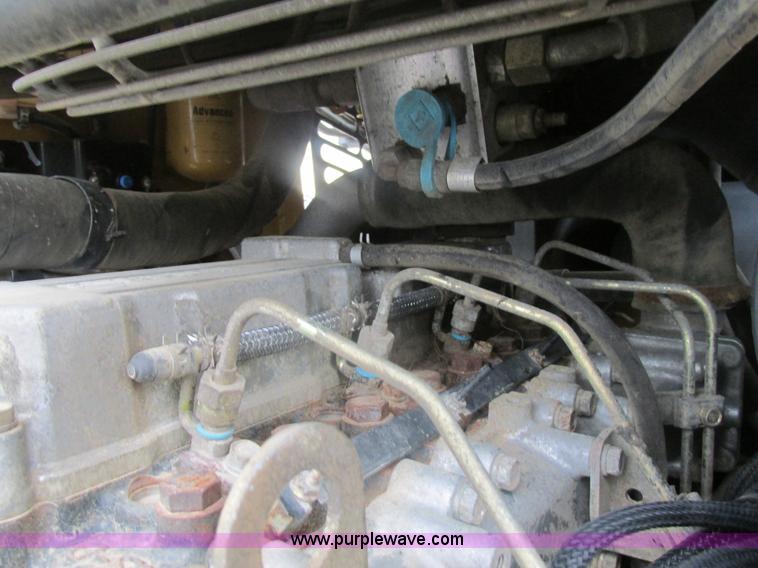 image for item BS9183 2005 Caterpillar 248B skid steer