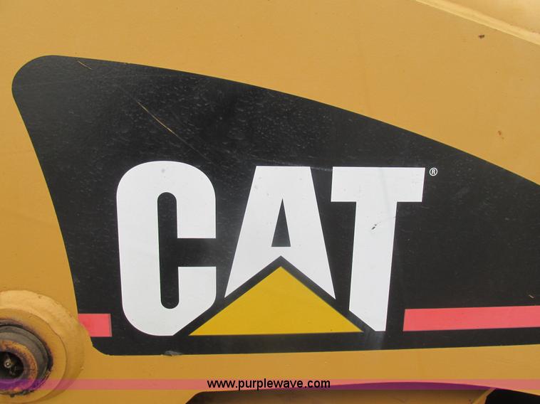 image for item BS9183 2005 Caterpillar 248B skid steer