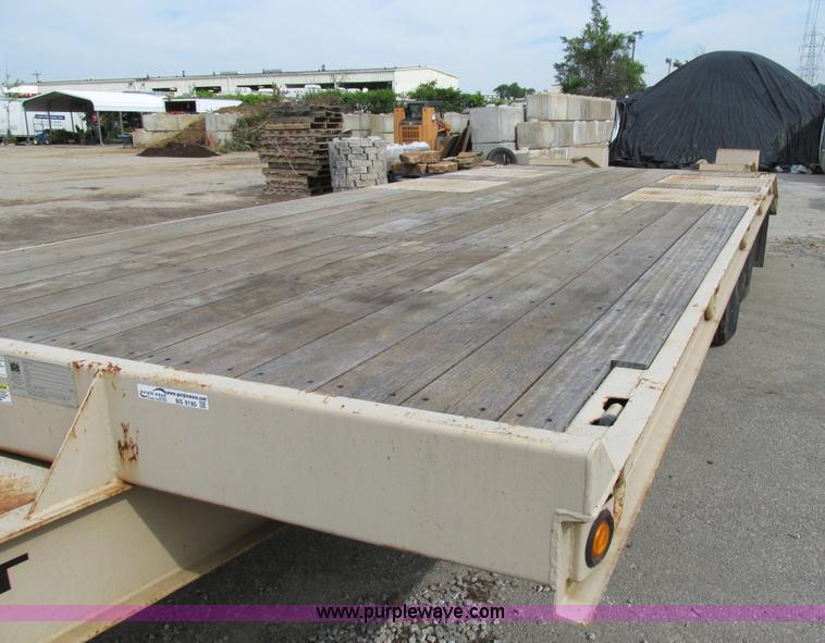 image for item BS9185 2011 Trail King TK24LP262 equipment trailer