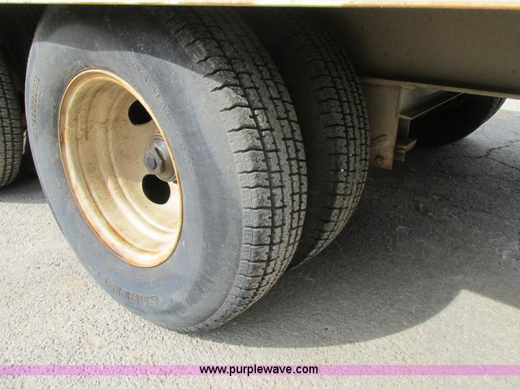 image for item BS9185 2011 Trail King TK24LP262 equipment trailer