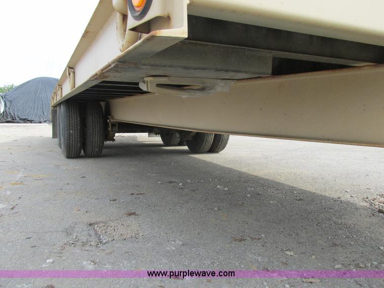 image for item BS9185 2011 Trail King TK24LP262 equipment trailer