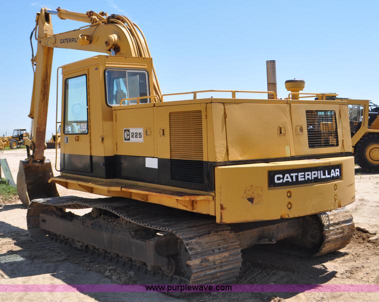 image for item F2486 1977 Caterpillar 225 excavator