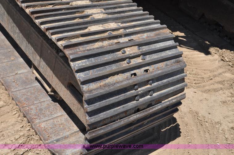 image for item F2486 1977 Caterpillar 225 excavator