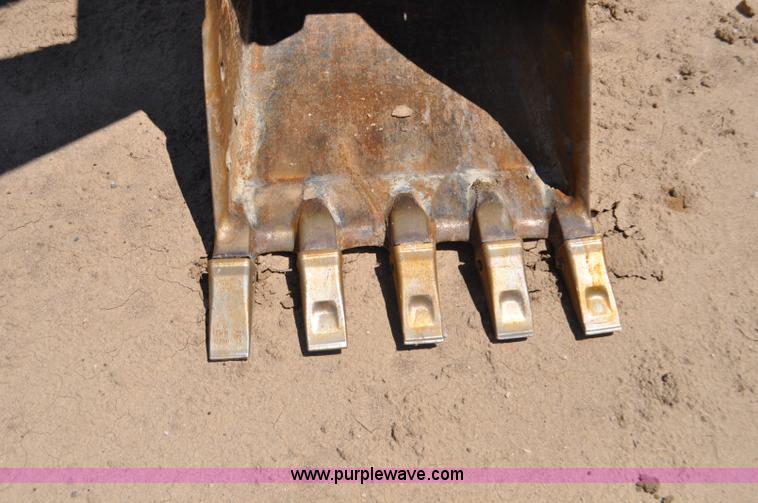 image for item F2486 1977 Caterpillar 225 excavator