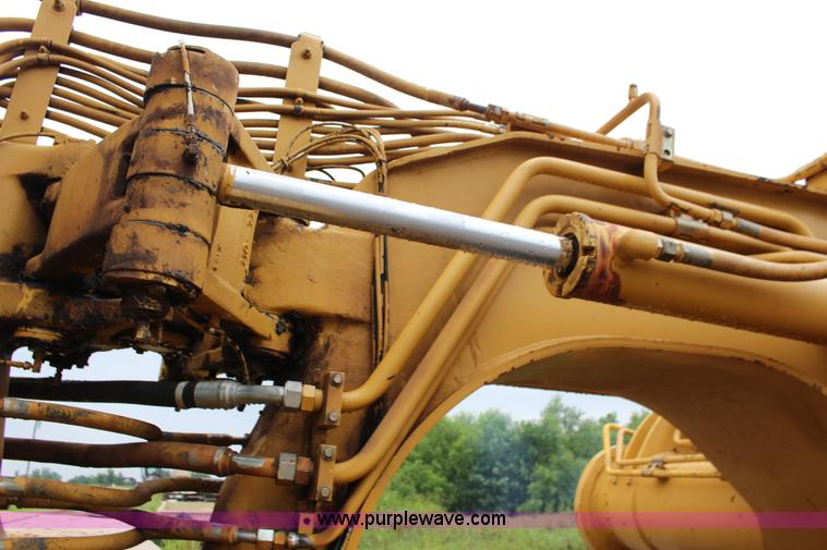 image for item F7962 2000 Caterpillar 615C Series II elevating scraper
