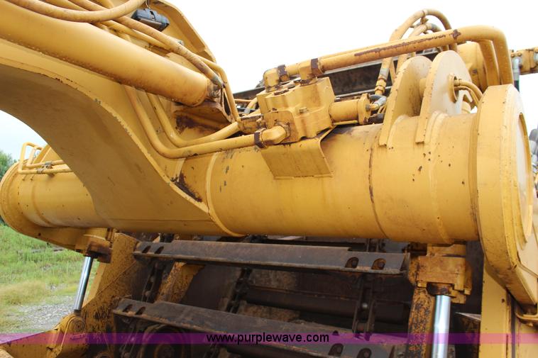 image for item F7962 2000 Caterpillar 615C Series II elevating scraper