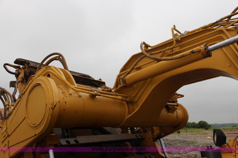 image for item F7962 2000 Caterpillar 615C Series II elevating scraper