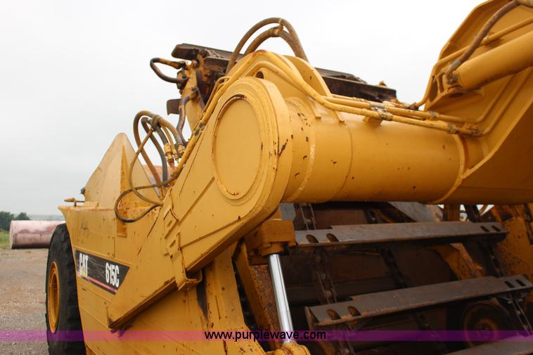 image for item F7962 2000 Caterpillar 615C Series II elevating scraper