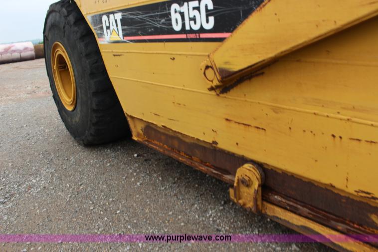 image for item F7962 2000 Caterpillar 615C Series II elevating scraper