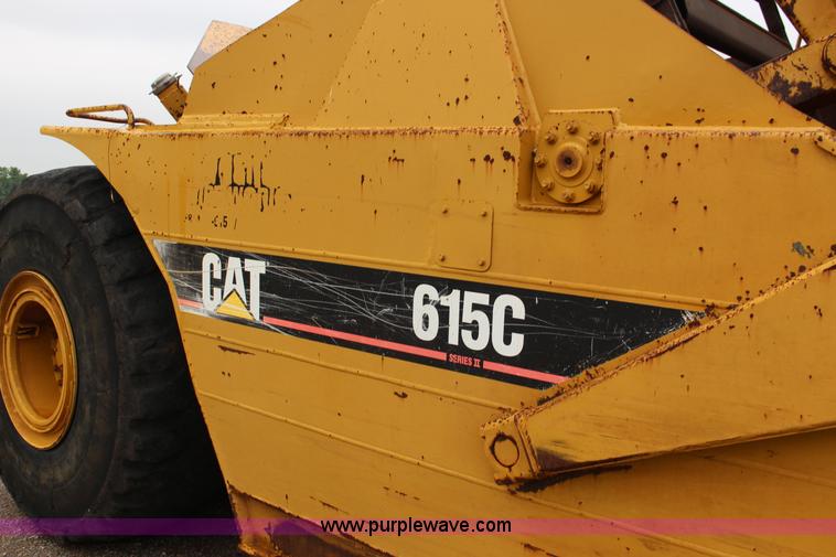 image for item F7962 2000 Caterpillar 615C Series II elevating scraper