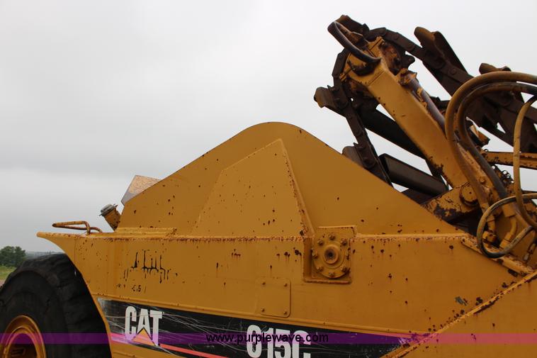 image for item F7962 2000 Caterpillar 615C Series II elevating scraper
