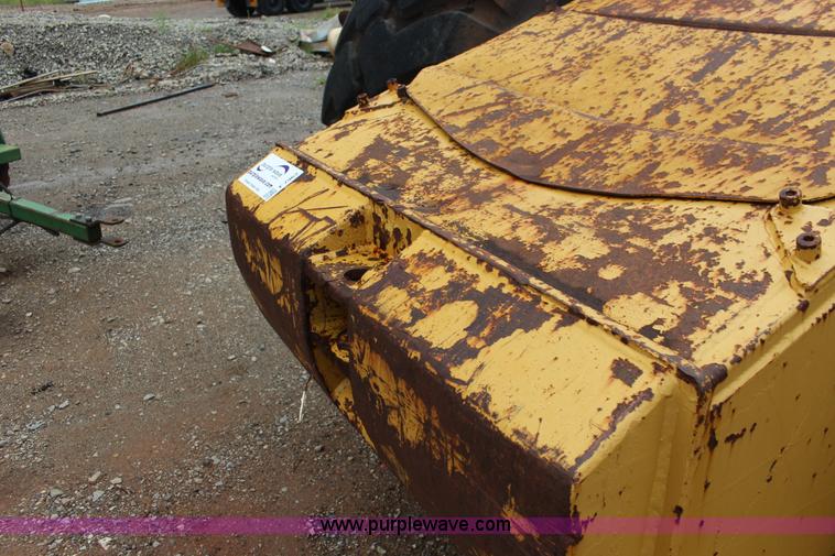 image for item F7962 2000 Caterpillar 615C Series II elevating scraper