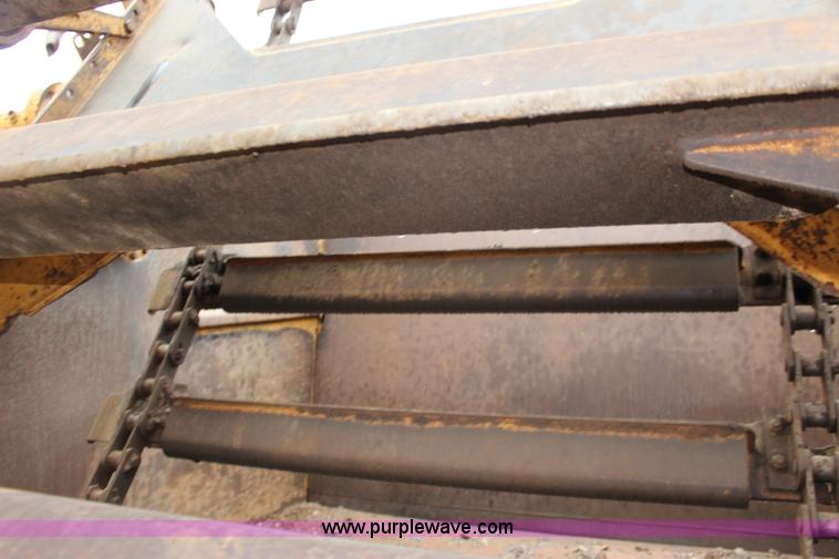 image for item F7962 2000 Caterpillar 615C Series II elevating scraper