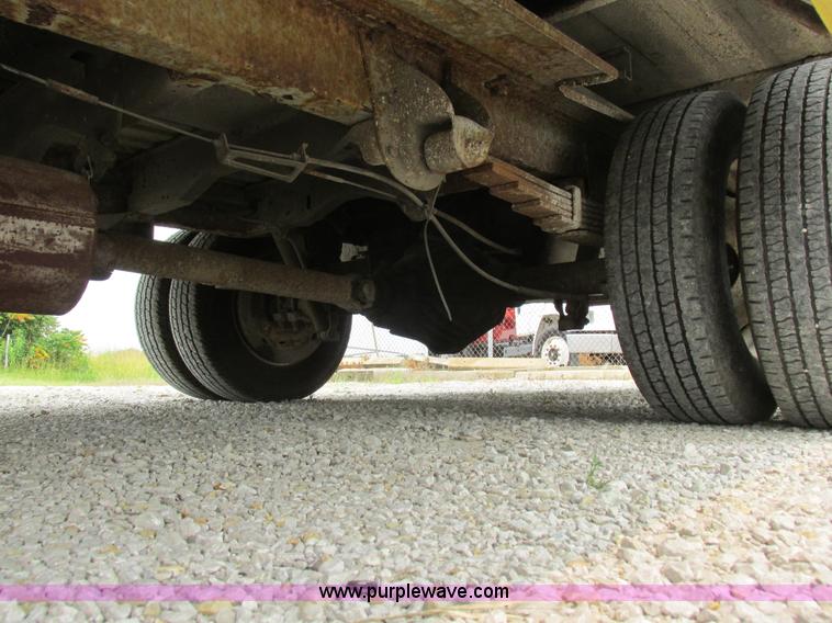 image for item H3267 1996 GMC Vandura G3500 box truck