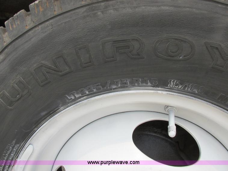 image for item H3267 1996 GMC Vandura G3500 box truck