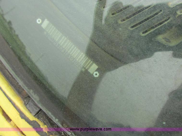 image for item H3267 1996 GMC Vandura G3500 box truck