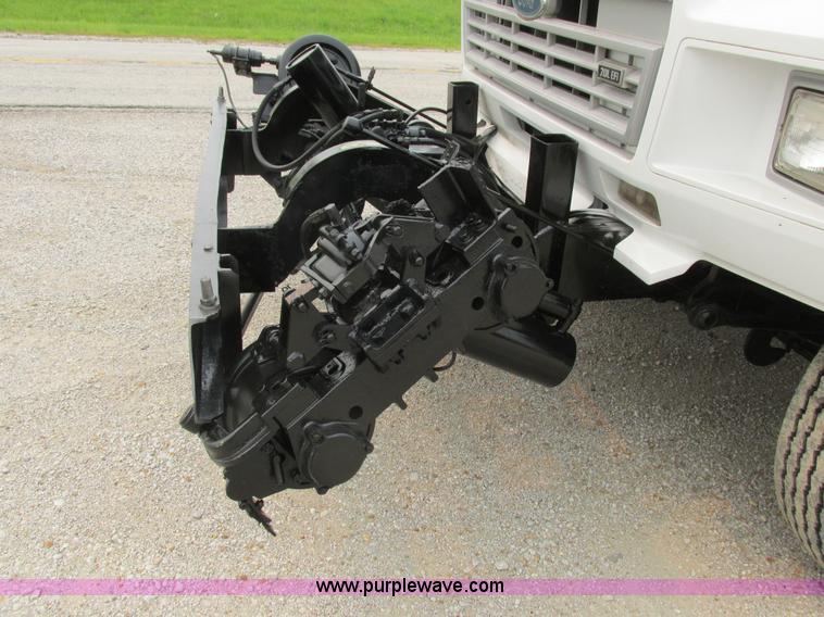 image for item H3268 1991 Ford F800 crane truck with Hi-Rail/Road Rail