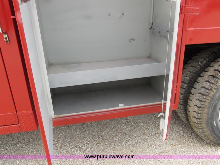 image for item H3268 1991 Ford F800 crane truck with Hi-Rail/Road Rail