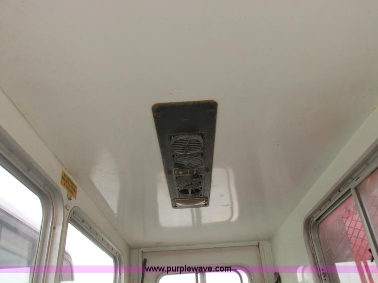 image for item H3268 1991 Ford F800 crane truck with Hi-Rail/Road Rail