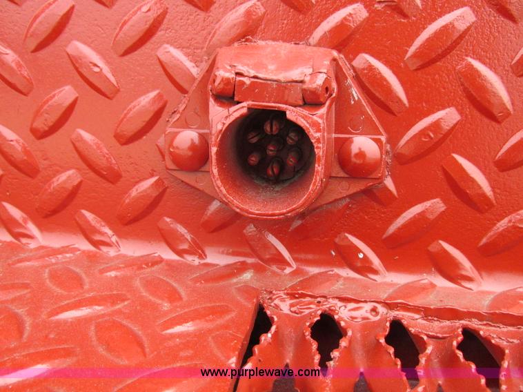 image for item H3268 1991 Ford F800 crane truck with Hi-Rail/Road Rail