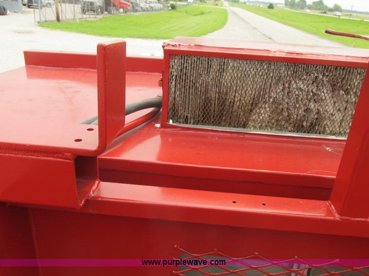 image for item H3268 1991 Ford F800 crane truck with Hi-Rail/Road Rail