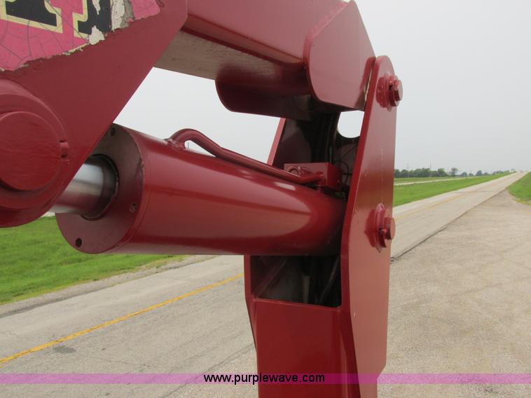 image for item H3268 1991 Ford F800 crane truck with Hi-Rail/Road Rail