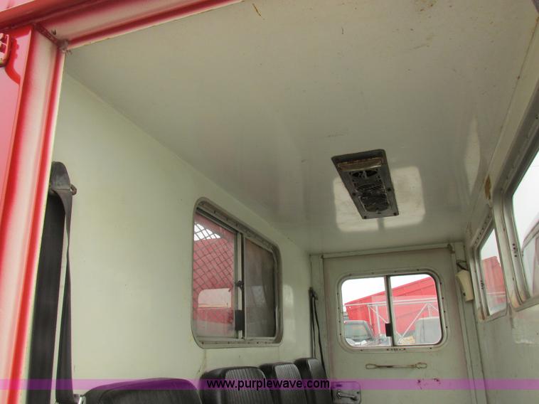 image for item H3268 1991 Ford F800 crane truck with Hi-Rail/Road Rail