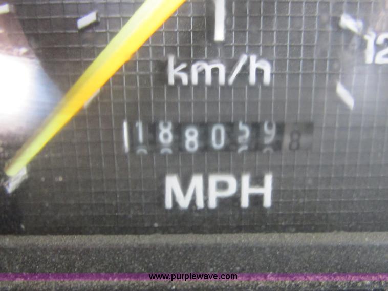 image for item H3268 1991 Ford F800 crane truck with Hi-Rail/Road Rail