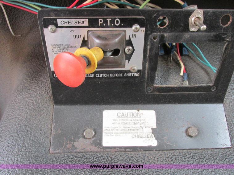 image for item H3268 1991 Ford F800 crane truck with Hi-Rail/Road Rail