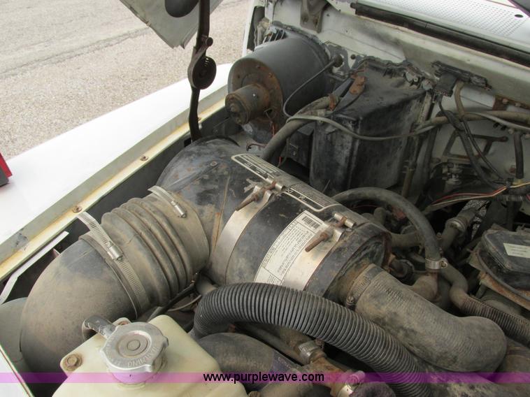 image for item H3268 1991 Ford F800 crane truck with Hi-Rail/Road Rail