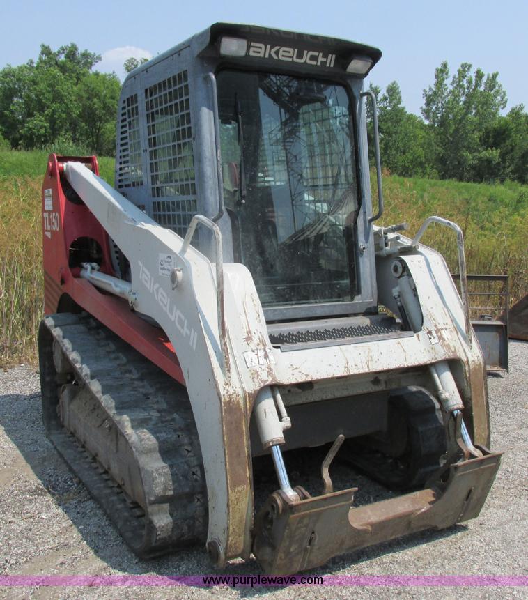 image for item H3273 2004 Takeuchi TL150 skid steer
