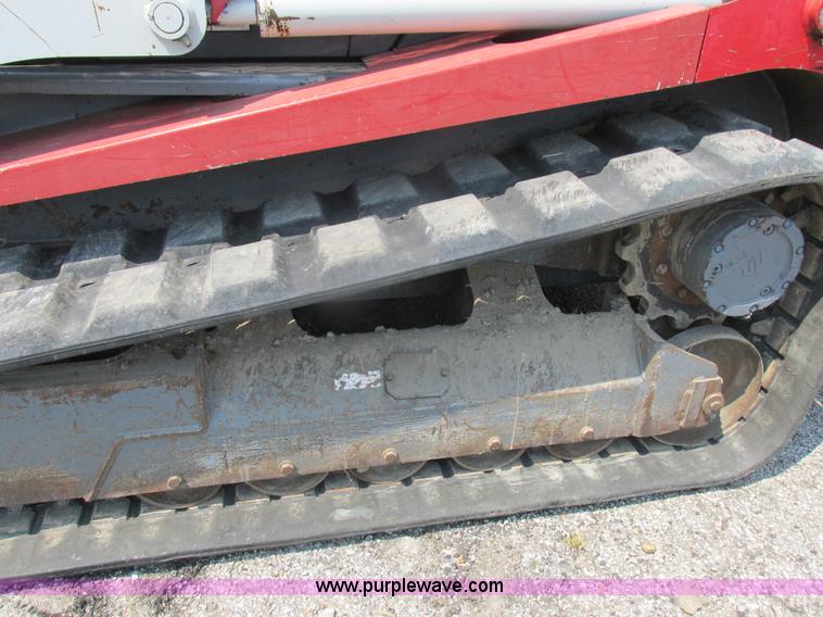 image for item H3273 2004 Takeuchi TL150 skid steer