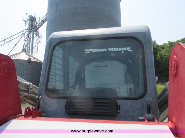 image for item H3273 2004 Takeuchi TL150 skid steer