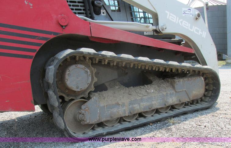 image for item H3273 2004 Takeuchi TL150 skid steer