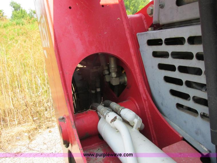 image for item H3273 2004 Takeuchi TL150 skid steer