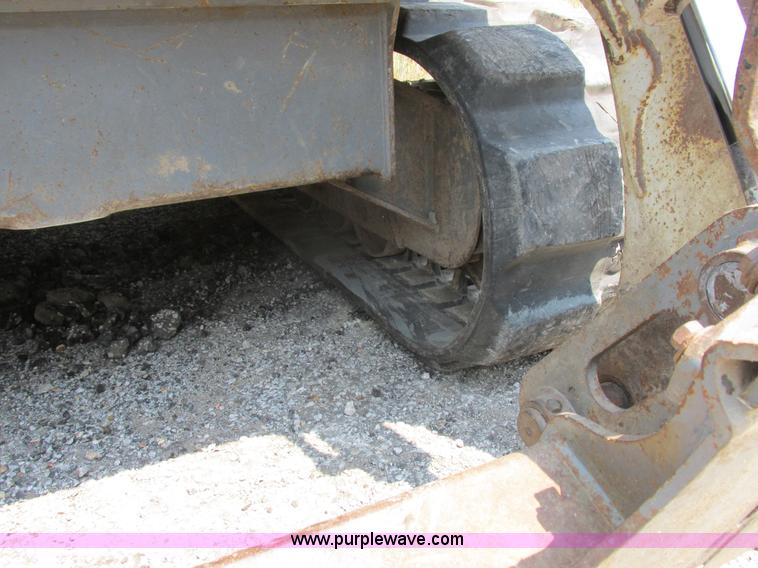 image for item H3273 2004 Takeuchi TL150 skid steer