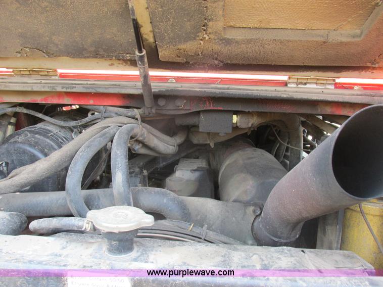 image for item H3273 2004 Takeuchi TL150 skid steer